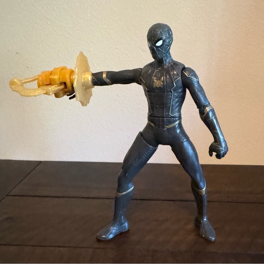 Marvel Spiderman “No way home”  Action Figure with Black and Gold Suit
